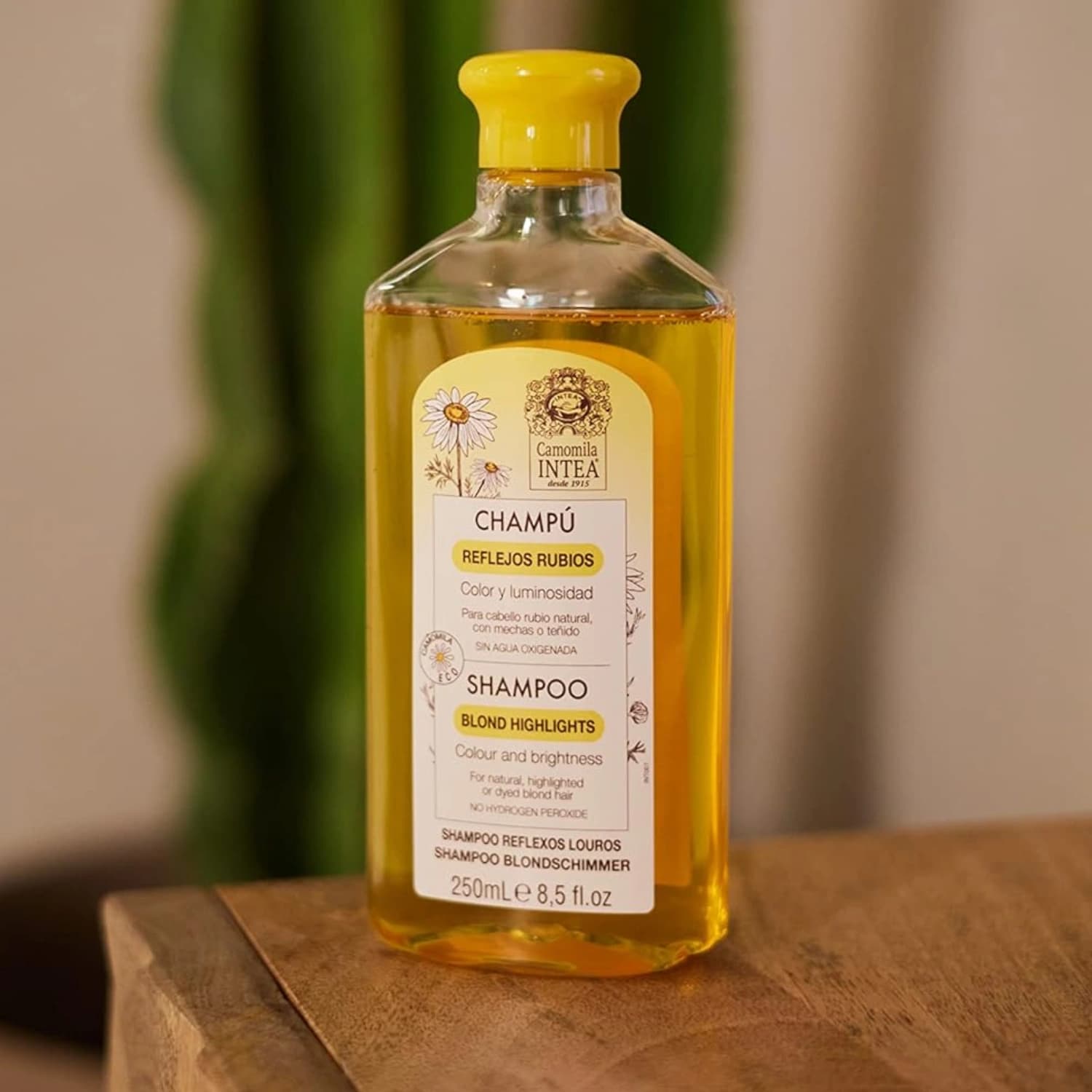 Intea Camomila Blond Highlights Shampoo 250ml